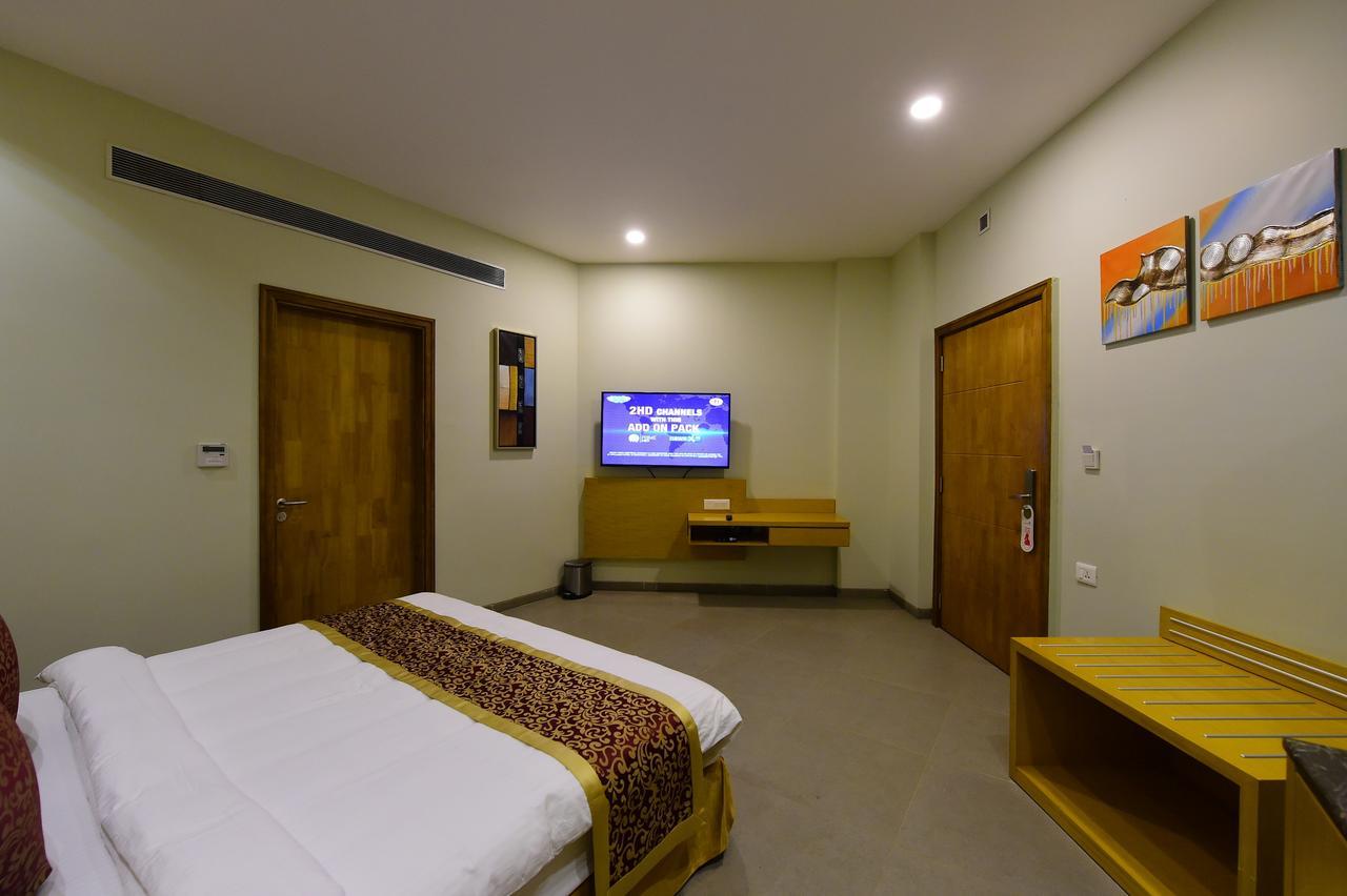 Hotel H - Sandhill Hotels Private Limited Anand Exterior photo