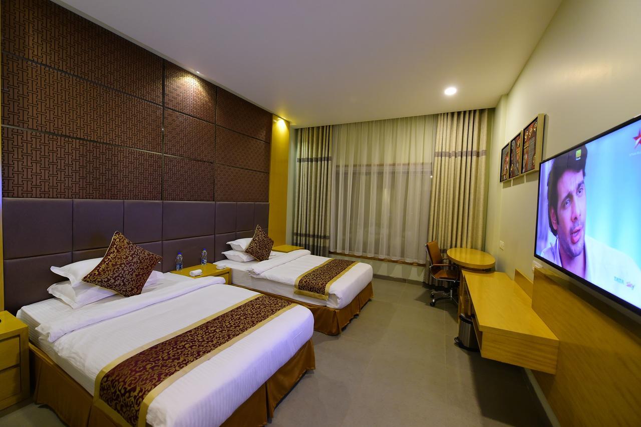 Hotel H - Sandhill Hotels Private Limited Anand Exterior photo