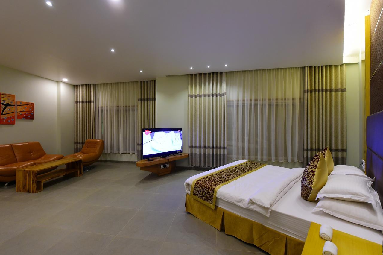 Hotel H - Sandhill Hotels Private Limited Anand Exterior photo