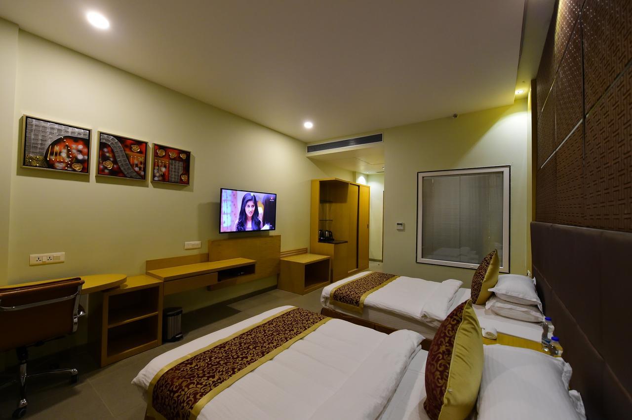 Hotel H - Sandhill Hotels Private Limited Anand Exterior photo