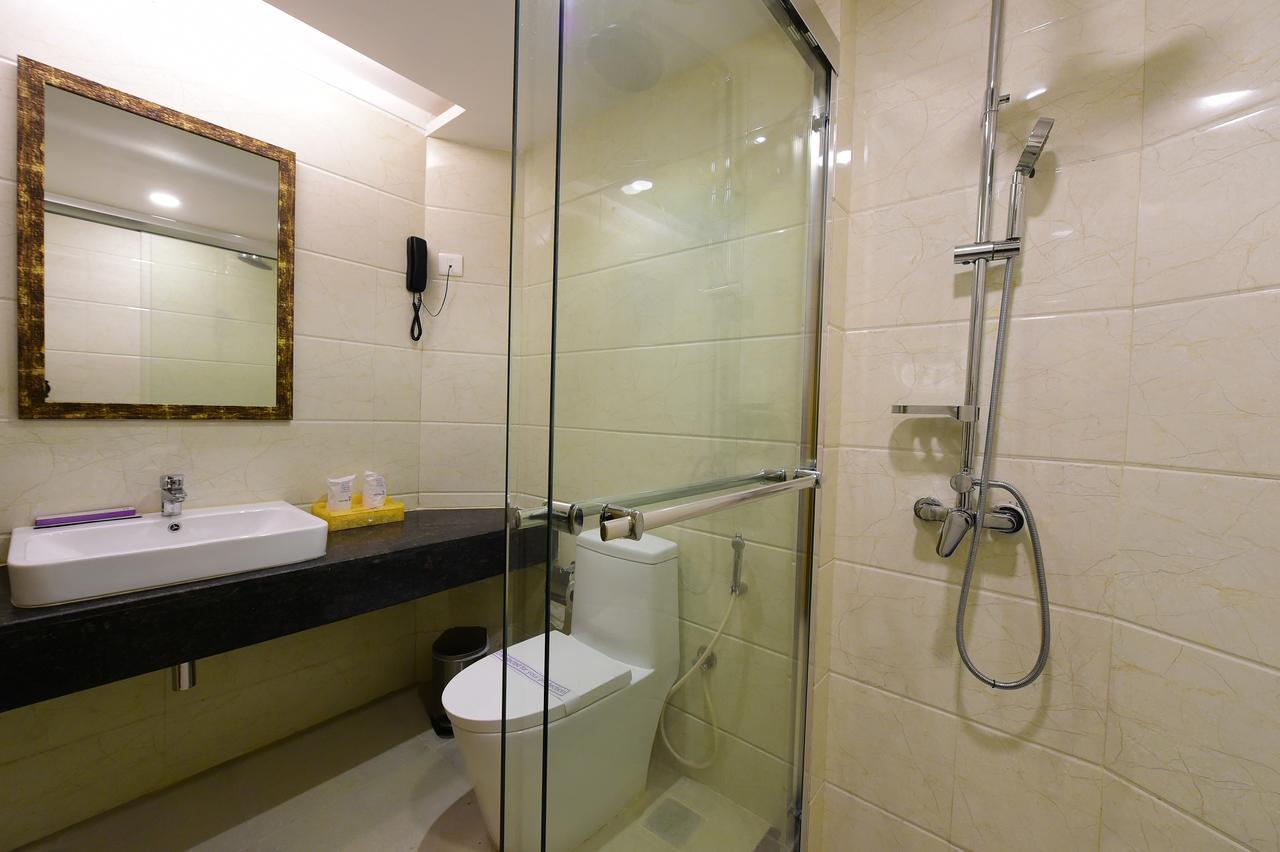 Hotel H - Sandhill Hotels Private Limited Anand Exterior photo