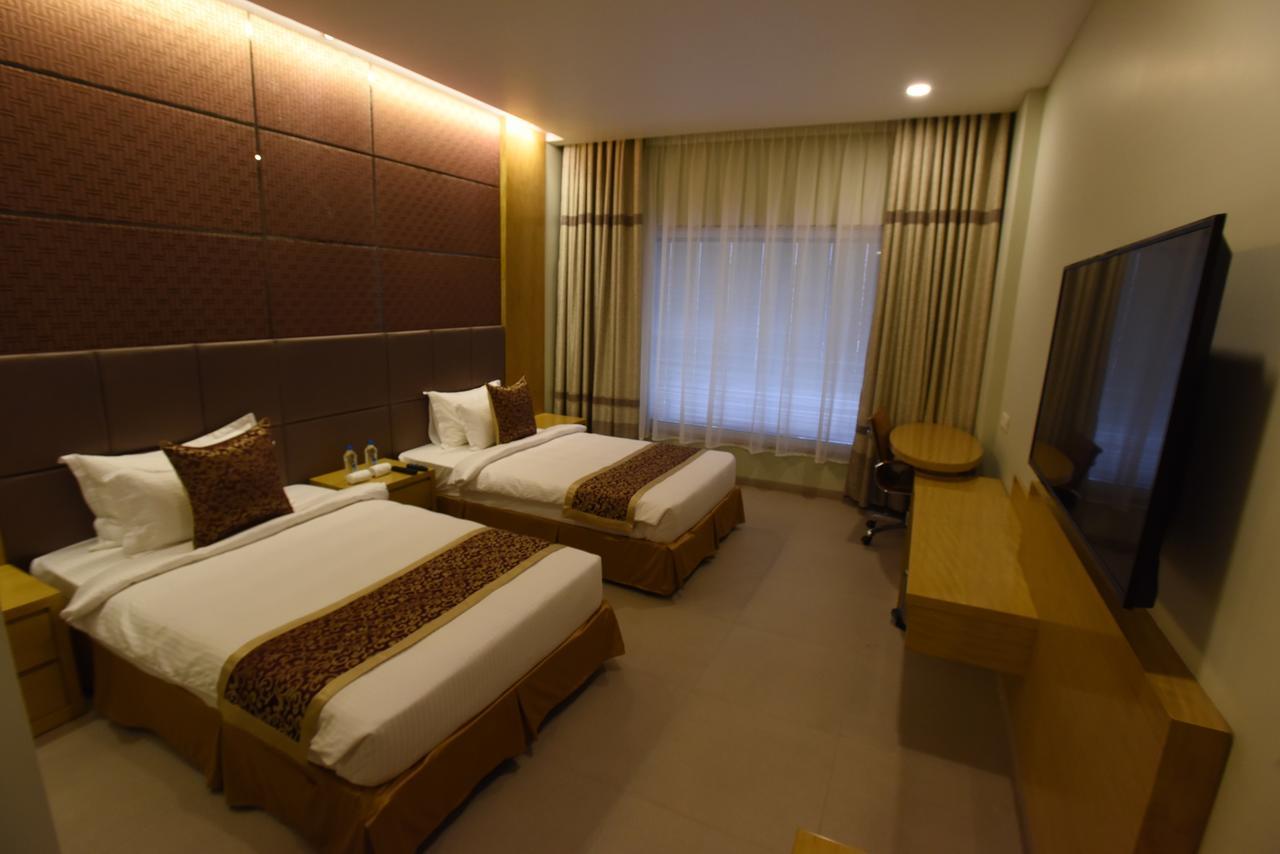 Hotel H - Sandhill Hotels Private Limited Anand Exterior photo